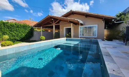 Casa com 3 quartos à venda na Rua Acadêmico Reinaldo Consoni, 679, Córrego Grande, Florianópolis