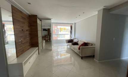 Apartamento com 3 quartos para alugar na Rua Delminda Silveira, 363, Agronômica, Florianópolis