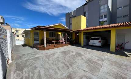Casa com 3 quartos à venda na Rua Doutor Abel Capela, 746, Capoeiras, Florianópolis