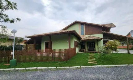 Casa em condomínio fechado com 4 quartos para alugar na Rodovia Francisco Magno Vieira, 4023, Campeche, Florianópolis