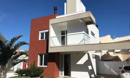Casa em condomínio fechado com 3 quartos para alugar na Rua Grumixama, 201, Campeche, Florianópolis