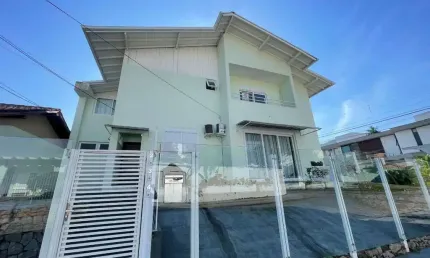 Apartamento com 2 quartos para alugar na Rua Itapuã, 278, Itacorubi, Florianópolis