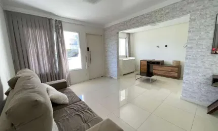 Casa com 3 quartos para alugar na Rua dos Gerânios Floridos, 77, Carvoeira, Florianópolis