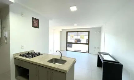 Apartamento com 1 quarto para alugar na Avenida Júlio D'acia Barreto, 72, Carvoeira, Florianópolis