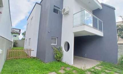 Casa com 3 quartos para alugar na Rua do Trapiche, 120, Campeche, Florianópolis