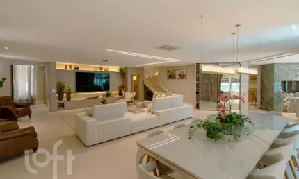 Casa em condomínio fechado com 4 quartos à venda na Rua dos Carijós, 50, Córrego Grande, Florianópolis