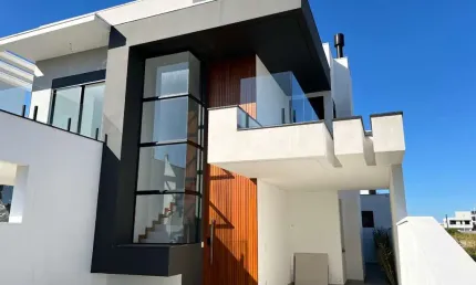 Casa com 3 quartos à venda na Jardim 600 S, 71, Campeche, Florianópolis