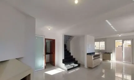 Casa em condomínio fechado com 3 quartos para alugar na Rua Grumixama, 201, Campeche, Florianópolis