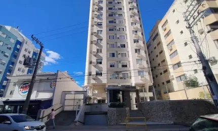 Apartamento com 4 quartos para alugar na Rua Duarte Schutel, 152, Centro, Florianópolis