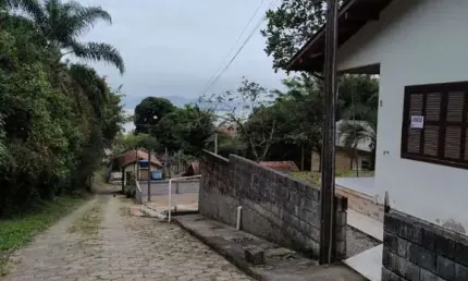 Casa com 3 quartos à venda na Rodovia Haroldo Soares Glavan, 5036, Cacupé, Florianópolis