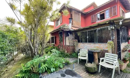 Casa com 3 quartos para alugar na Canarinho, 109, Rio Tavares, Florianópolis
