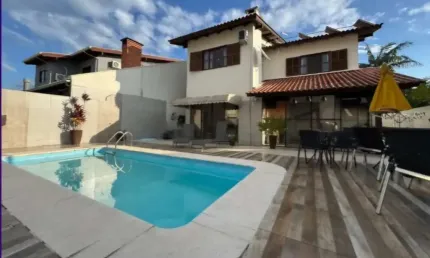 Casa com 3 quartos à venda na Rua Coronel Maurício Spalding de Souza, 838, Santa Mônica, Florianópolis
