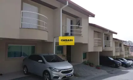 Sobrado em condomínio fechado no bairro dos casas – 3 dorms, suíte, 2 vagas