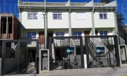 Casa com 2 quartos à venda na Rua Gema Benincá Hoffmann, São Luiz, Caxias do Sul, 99 m2 por R$ 636.000