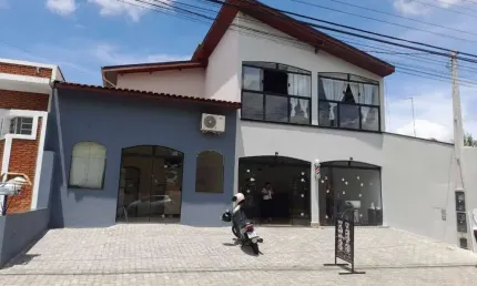 Sobrado Comercial e Residencial em Artur Nogueira - SP