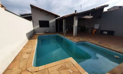 Casa com piscina no Sacilotto em Artur Nogueira - SP