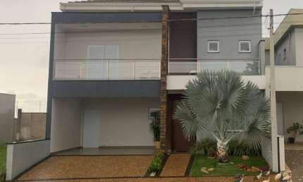 Lindo sobrado no Residencial Village Monte Cristo em Cosmópolis - SP