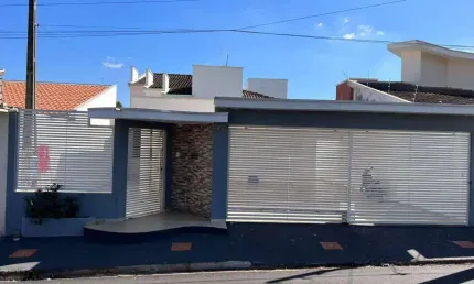 Casa com 3 quartos à venda na Rua Doutor Fernando Arens, Jardim Resek II, Artur Nogueira