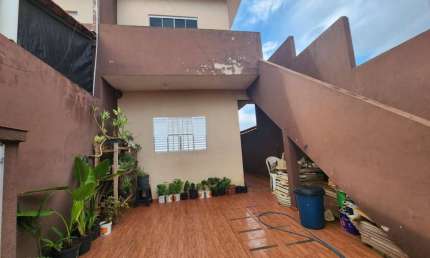 Sobrado com 2 casas no Sacilotto II, em Artur Nogueira - SP