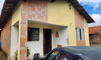 Casa no Jardim Planalto III, em Artur Nogueira - SP