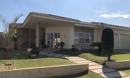 Casa no Condomínio Portal do Lago em Engenheiro Coelho - SP