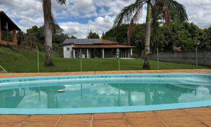 Chácara no Residencial Vale do Sol em Artur Nogueira - SP