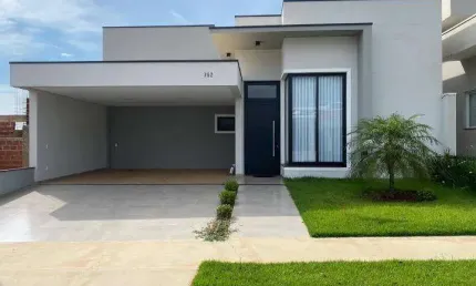 Casa com piscina no Condomínio São Luiz – Artur Nogueira/SP  