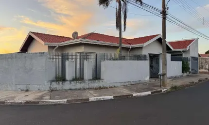 Casa no bairro Florindo Caetano em Artur Nogueira/SP