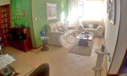 Cobertura, Grajaú,3 quartos,piscina,churrasqueira e vaga na escritura.valor R$890.000,00