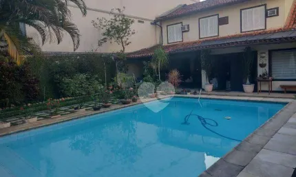 Casa com 4 quartos à venda, 502 m² por R$ 3.000.000 - Recreio
