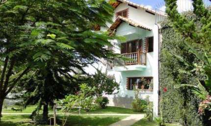Casa com 4 quartos à venda, 344 m² por R$ 1.500.000 - Golfe - Teresópolis/RJ