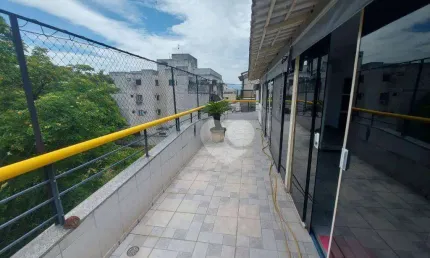 Cobertura com 4 quartos sendo 1 suíte à venda, com 172m por R$ 940.000,00 - Recreio