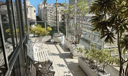 Lopes Enjoy Vende Excelente Cobertura com 4 quartos sendo 3 suítes, 1 vaga, 280 m² por R$ 1.950.000,00 - Copacabana - Rio de Janeiro/RJ