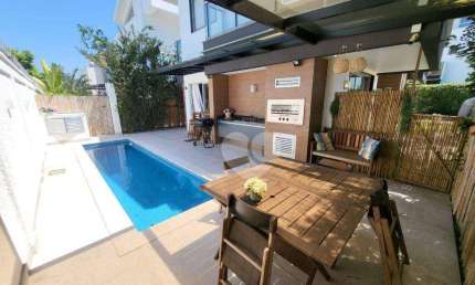 Casa com 4 suites, infra estrutura à venda, 270 m² por R$ 2.130.000 - Recreio dos Bandeirantes - Rio de Janeiro/RJ