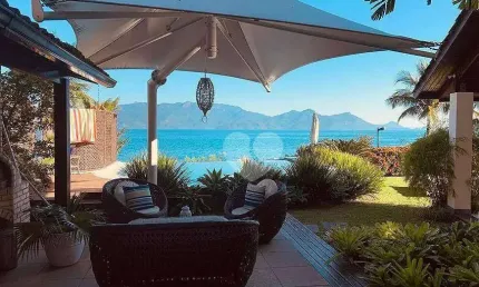 Casa com 4 quartos à venda, 317 m² por R$ 4.600.000 - Mangaratiba - Mangaratiba/RJ