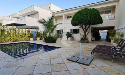 Casa em condomínio fechado com 396 m2 , 4 quartos , piscina, amplo quintal, 4 vagas a venda R$4 4.200.000 - Barra da Tijuca - Rio de Janeiro/RJ