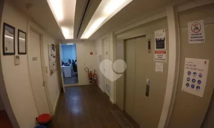 Oportunidade Empresas !! Prédio à venda totalmente reformado -  dois elevadores - desocupado -1471 m² por R$ 6.000.000 - Centro - Rio de Janeiro/RJ