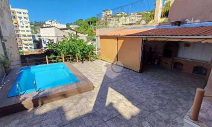 Linda casa - piscina - vaga - 181m2 ( + - 200m2 de área externa) Largo das Neves - Sta Teresa - R$ 1.230.000,00 - Rio de Janeiro/RJ