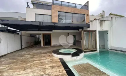 Casa com 4 quartos à venda, 402 m² por R$ 3.685.000 - Barra da Tijuca - Rio de Janeiro/RJ