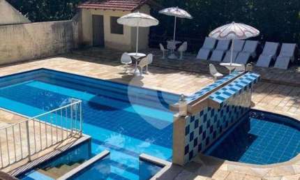 Casa com 5 quartos à venda, 135 m² por R$ 690.000 - Iucas - Teresópolis/RJ