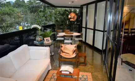 Apartamento de alto padrão com 4 quartos, vista para lagoa e montanha, acabamento de primeira - r$ 6,9 milhões