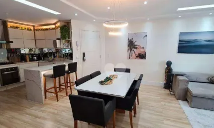 Luxuoso  apartamento a 20 metros da praia do recreio, altíssimo padrão de acabamento, 3 quartos sendo 1 suíte, 2 vagas, porteira fechada