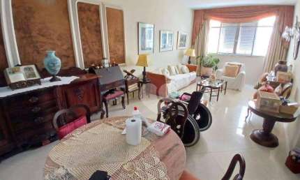 Apartamento com 4 quartos na quadra da Praia de Ipanema posto 9 à venda, 180 m² por R$ 2.200.000 - Ipanema - Rio de Janeiro/RJ
