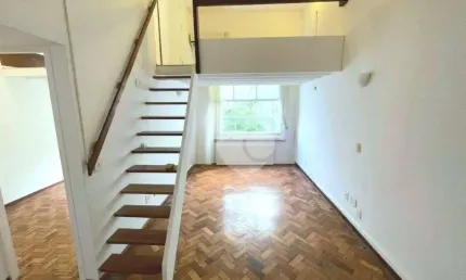 Apartamento de 2 quartos em Botafogo no estilo Loft com pé direito alto em excelente Localização, próximo ao Metrô de Botafogo.