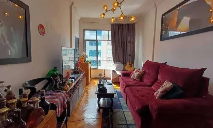 Apartamento 03 quartos na tijuca, vaga garagem, área serviço, colado ao metrô saens pena.