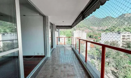 Apartamento com 4 quartos, suite, varanda, 2 vagas, prédio com infra, à venda, 176 m² por R$ 630.000 - Grajaú - Rio de Janeiro/RJ