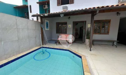 Casa com 4 quartos à venda, 197 m² por R$ 750.000 - Vargem Pequena