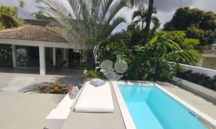 Casa com 4 quartos à venda, 330 m² por R$ 1.320.000 - Vargem Grande - Rio de Janeiro/RJ