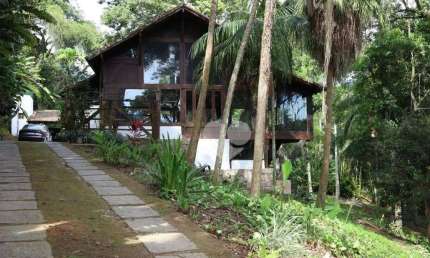 Casa com 3 quartos à venda, 2.000 m² de terreno e 800 m² de área construida por R$ 1.000.000 - Vargem Grande - Rio de Janeiro/RJ
