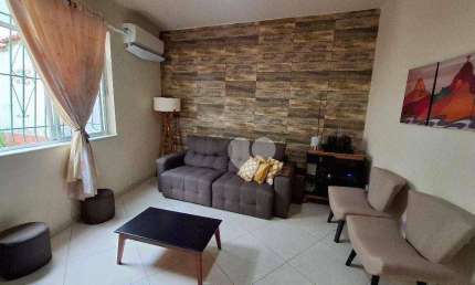 Casa de vila com 4 quartos e 1 vaga à venda no Engenho Novo/ RJ